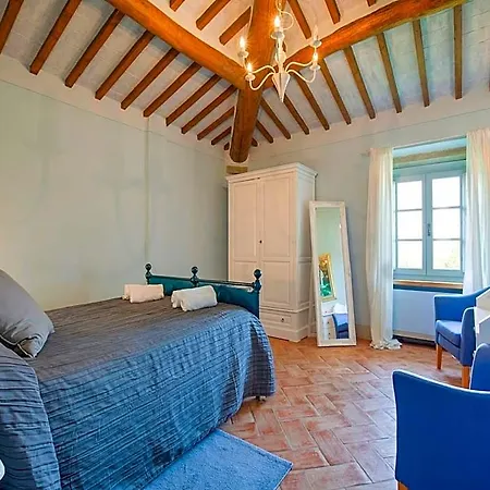 Hotel In Tuscany With Private Pool 3*